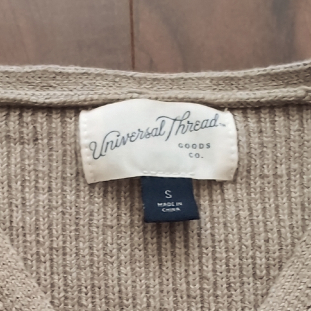 Universal Thread Women's Button-Front Sweater Vest - Picture 5 of 9